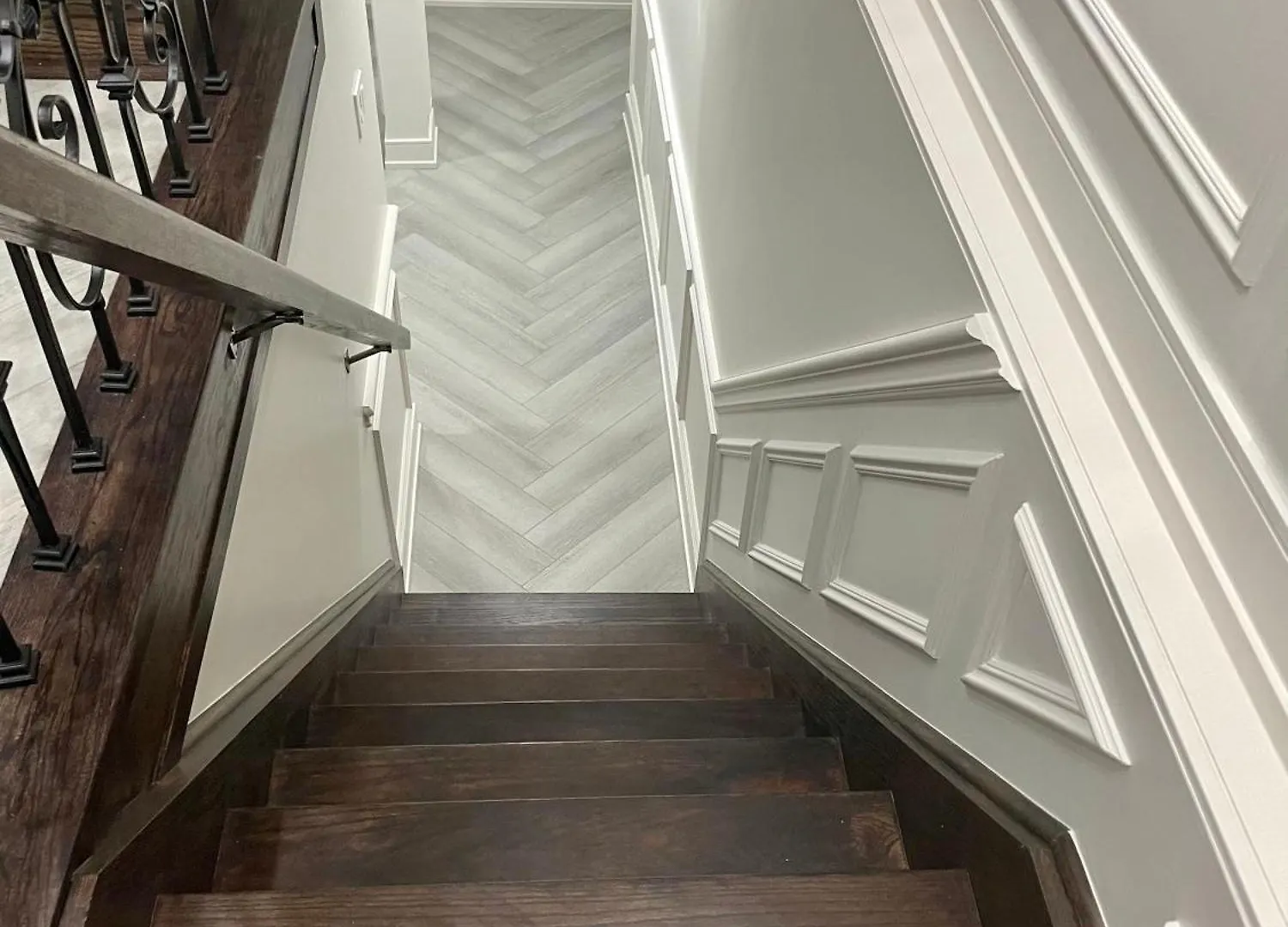 Luxury Basement-Private Bdr & Bathroom With Free Parking In Toronto
